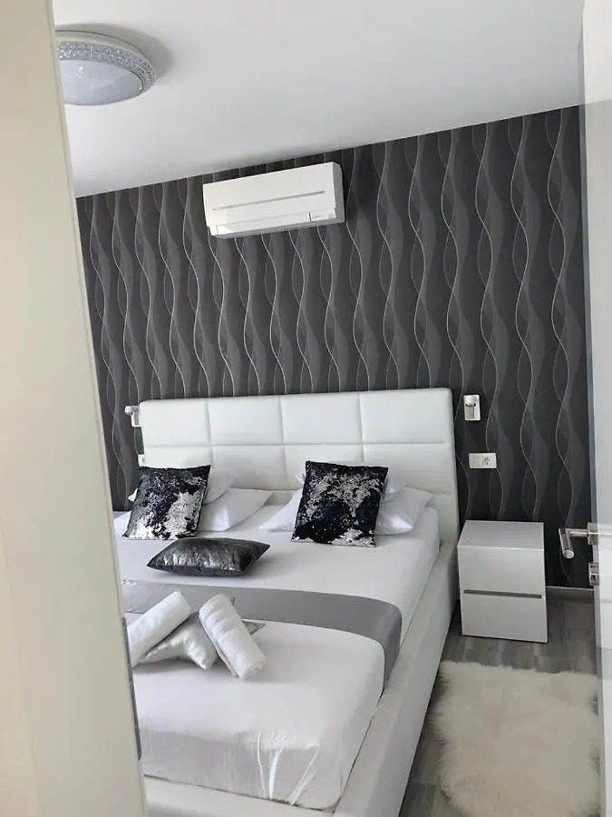 Luxury Villa Helena Kastela 0*,